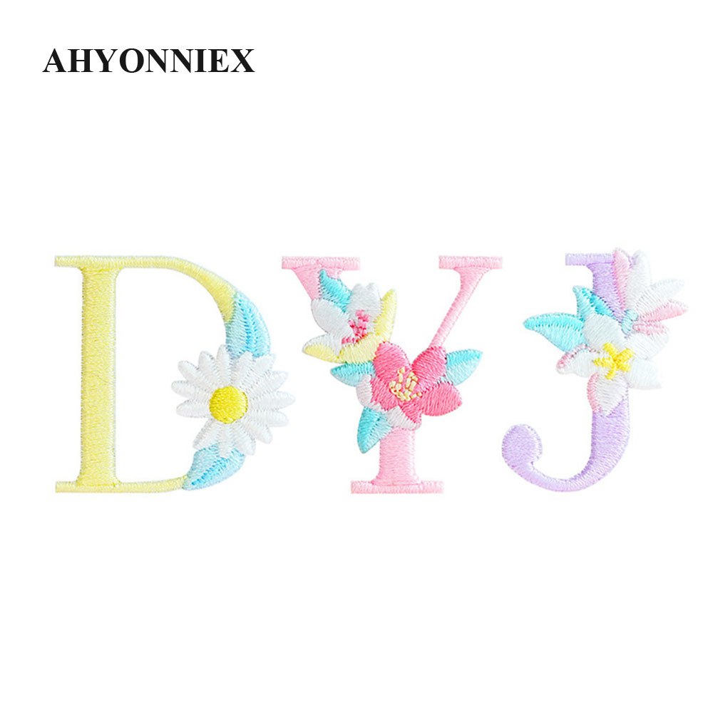 1 Piece Flower English Letters - Embroidery Letter N 评论和价格