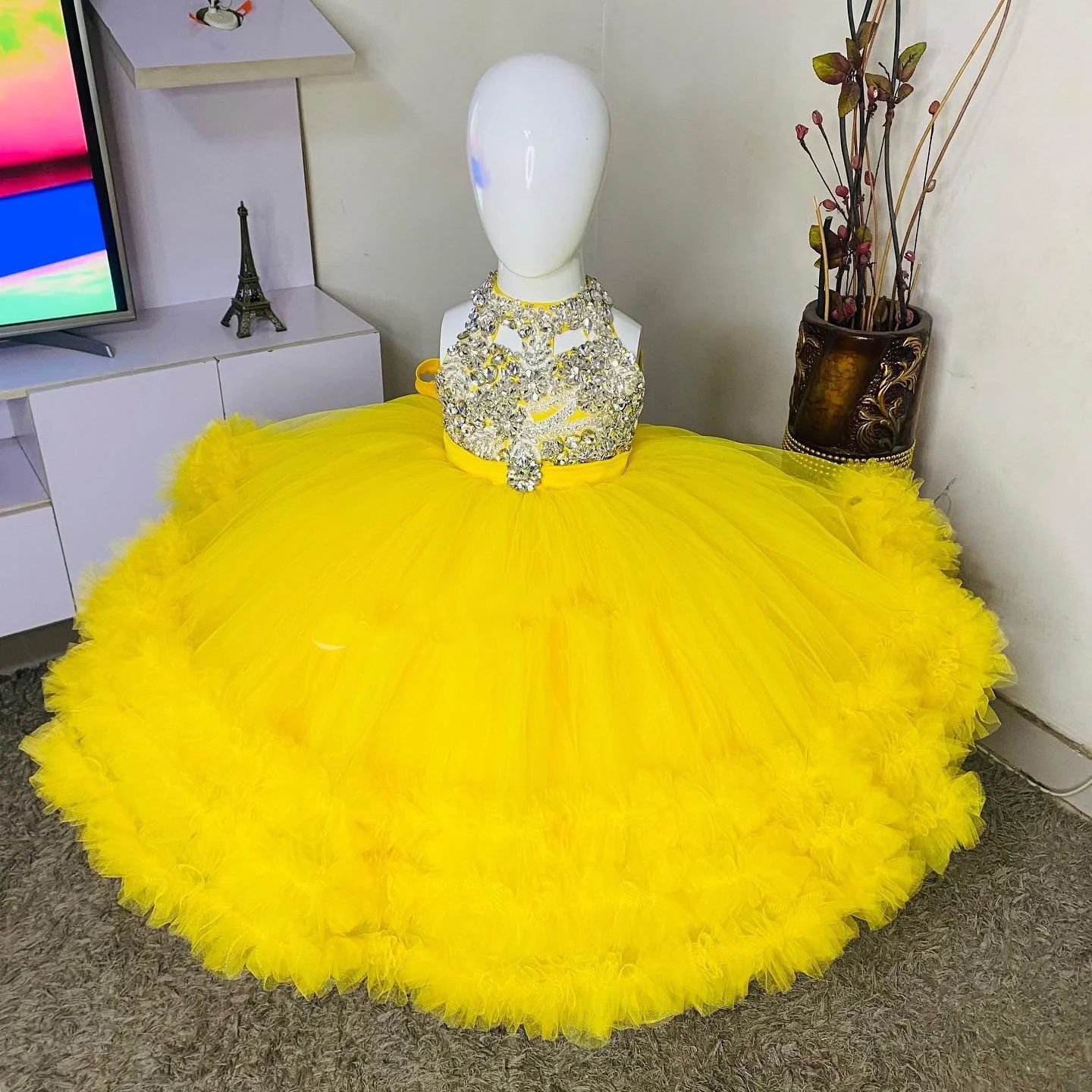 Gorgeous Yellow Flower Girl Dr - Embroidery Yellow Dress 评论和价格