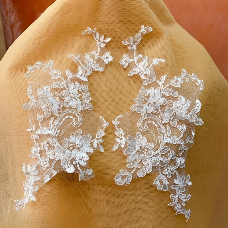 2 Pieces/4 Pieces, Exquisite W - Embroidery White Dress 评论和价格