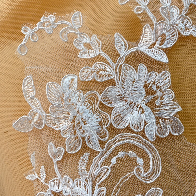 2 Pieces/4 Pieces, Exquisite W - Embroidery White Dress 评论和价格