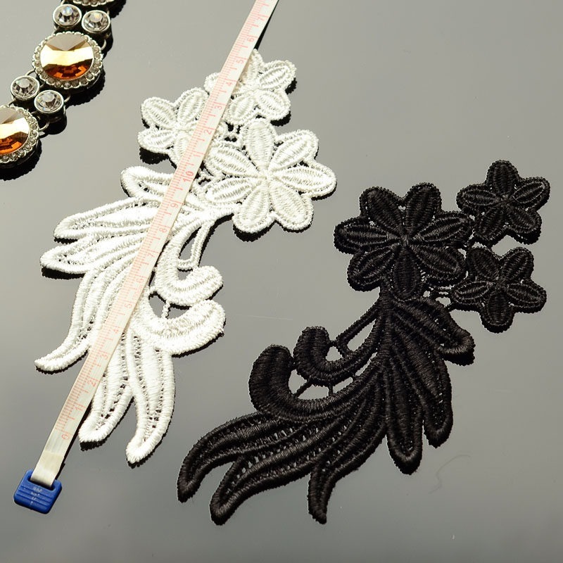 1Pairs Classic Black and White - Embroidery White Dress 评论和价格
