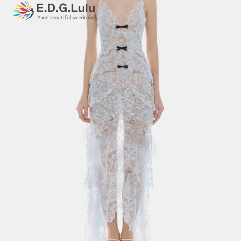 EDGLuLu V-Neck Single Row Bow  - Embroidery Yellow Dress 评论和价格