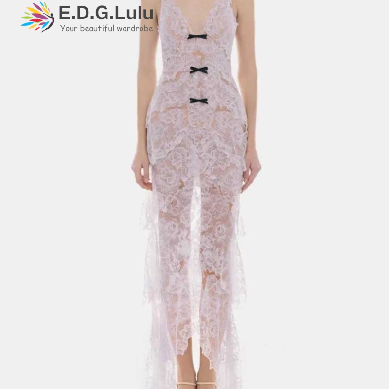 EDGLuLu V-Neck Single Row Bow  - Embroidery Yellow Dress 评论和价格
